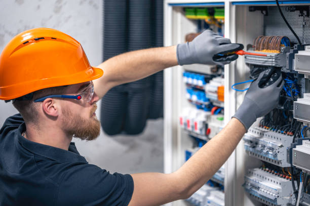 Best Local Electrician Companies  in Deer Park, WA
